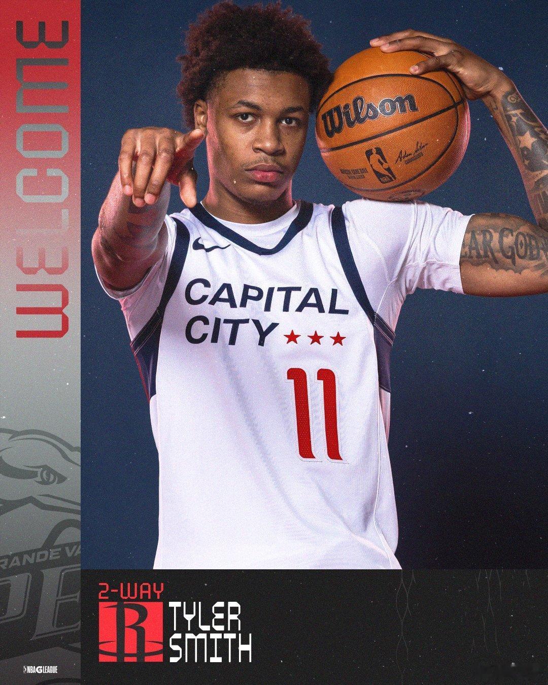 泰勒·史密斯近期签下双向合同是两年的👀这位2024年选秀第33顺位的21岁的前