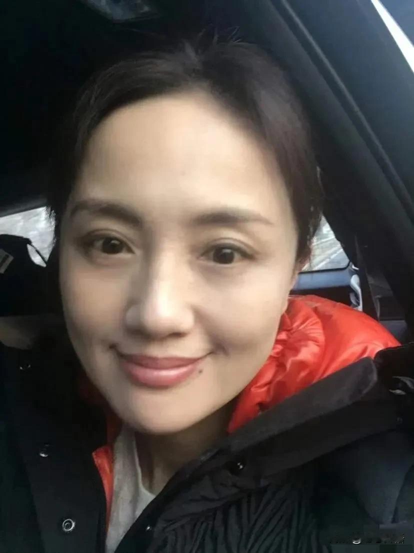 黄晓明发文悼念朱媛媛看得人心里酸酸的！原来媛媛姐和癌症斗争了五年，却在剧组里愣是