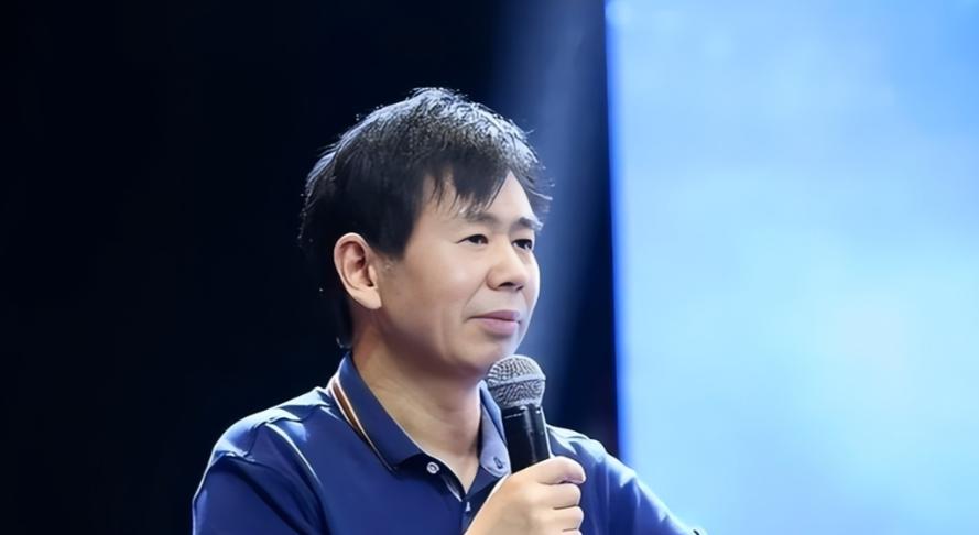 “敌人为何越逼越近？戴旭曾怒点真相：我们丢掉了当年‘警告只此一回’的凌厉杀气。