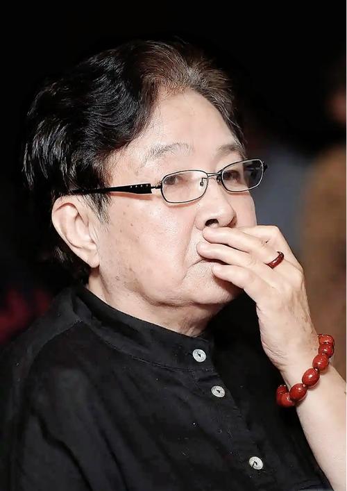 乐坛最强师门曝光！刘欢、韩磊都是她学生🔥
 
原来刘欢也是谷建芬的弟子。
原来