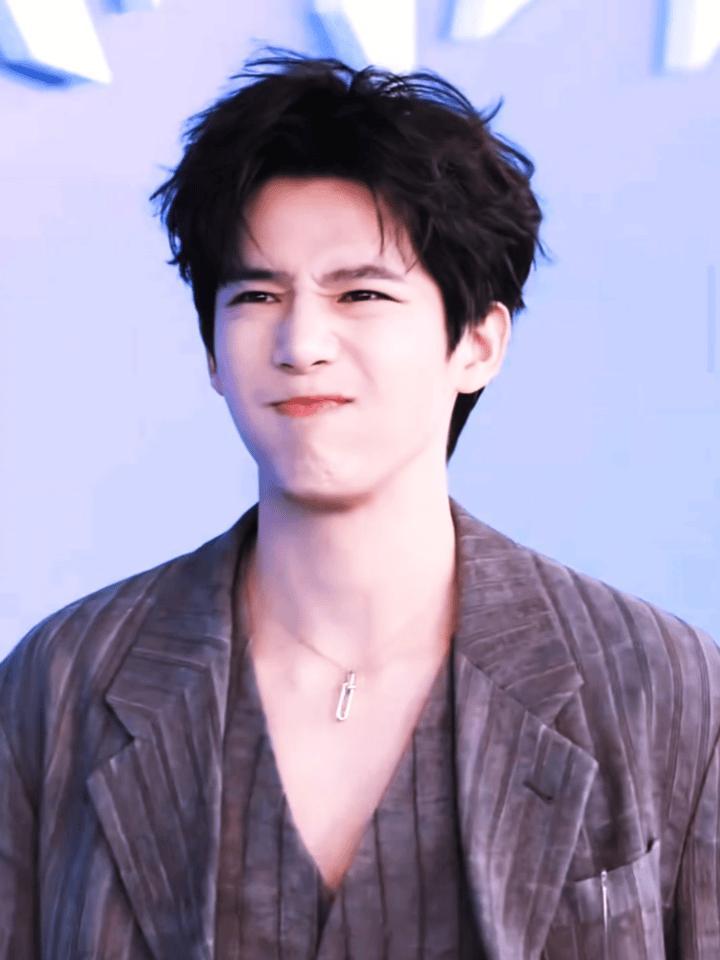 小狗就这样萌翻全世界