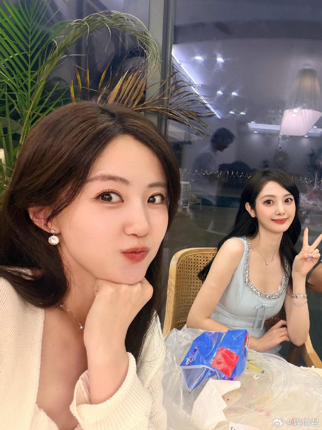 又有芒果女主持上恋综了芒果主持人恋综KPI你们芒果女主持人也是好多人啊，虽然平时
