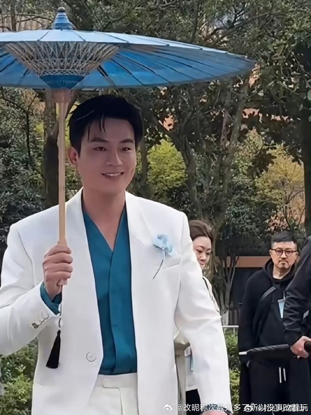 咋变大胖中子了