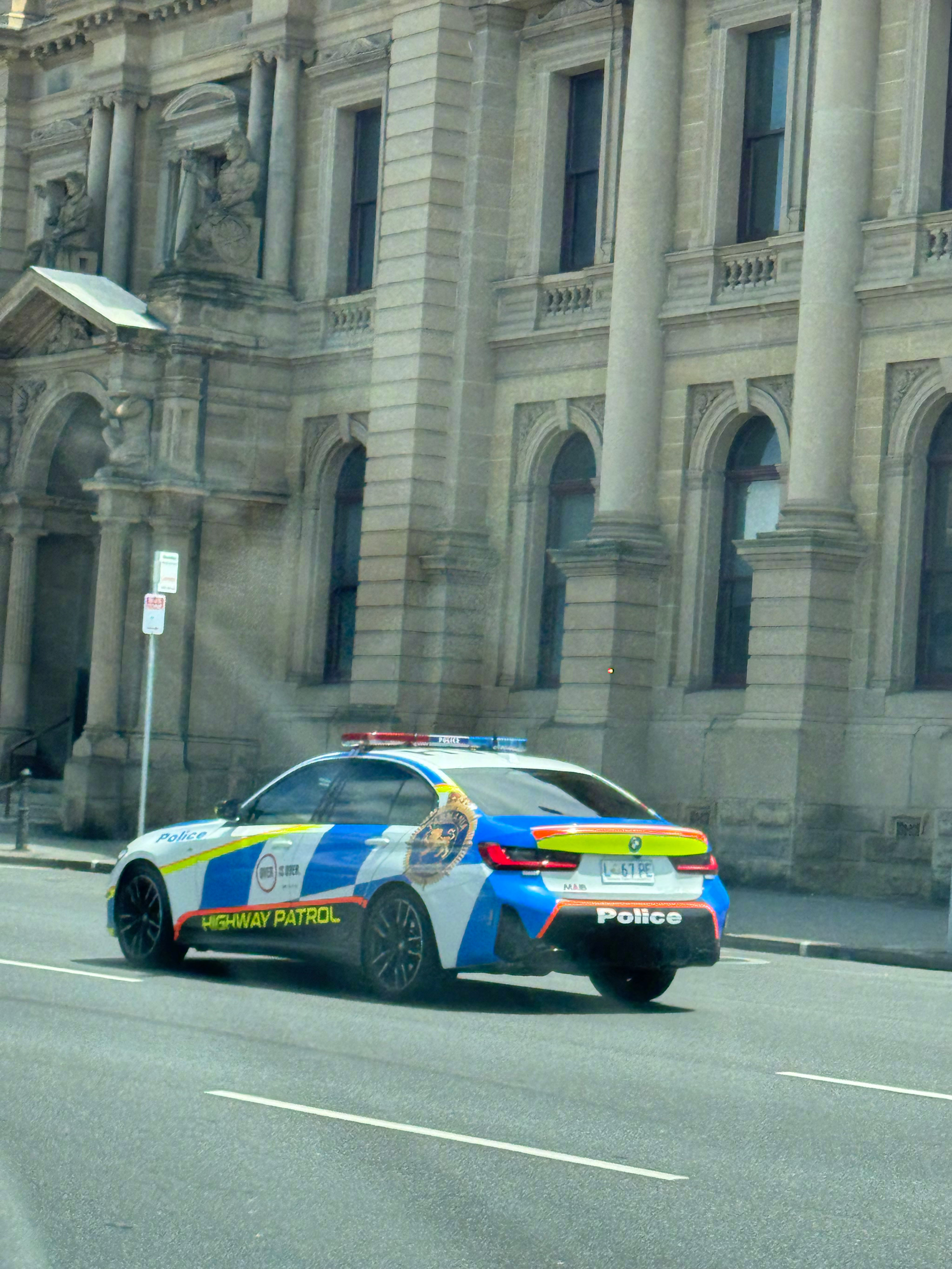 M340i警车🚓，这也太帅了[舔屏][舔屏][舔屏]  