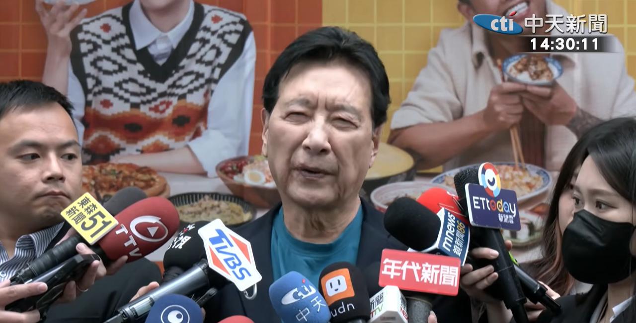 郑丽文喊支持8000亿是少数 赵少康回应：不需要为了面子这么说

郑丽文在4日上