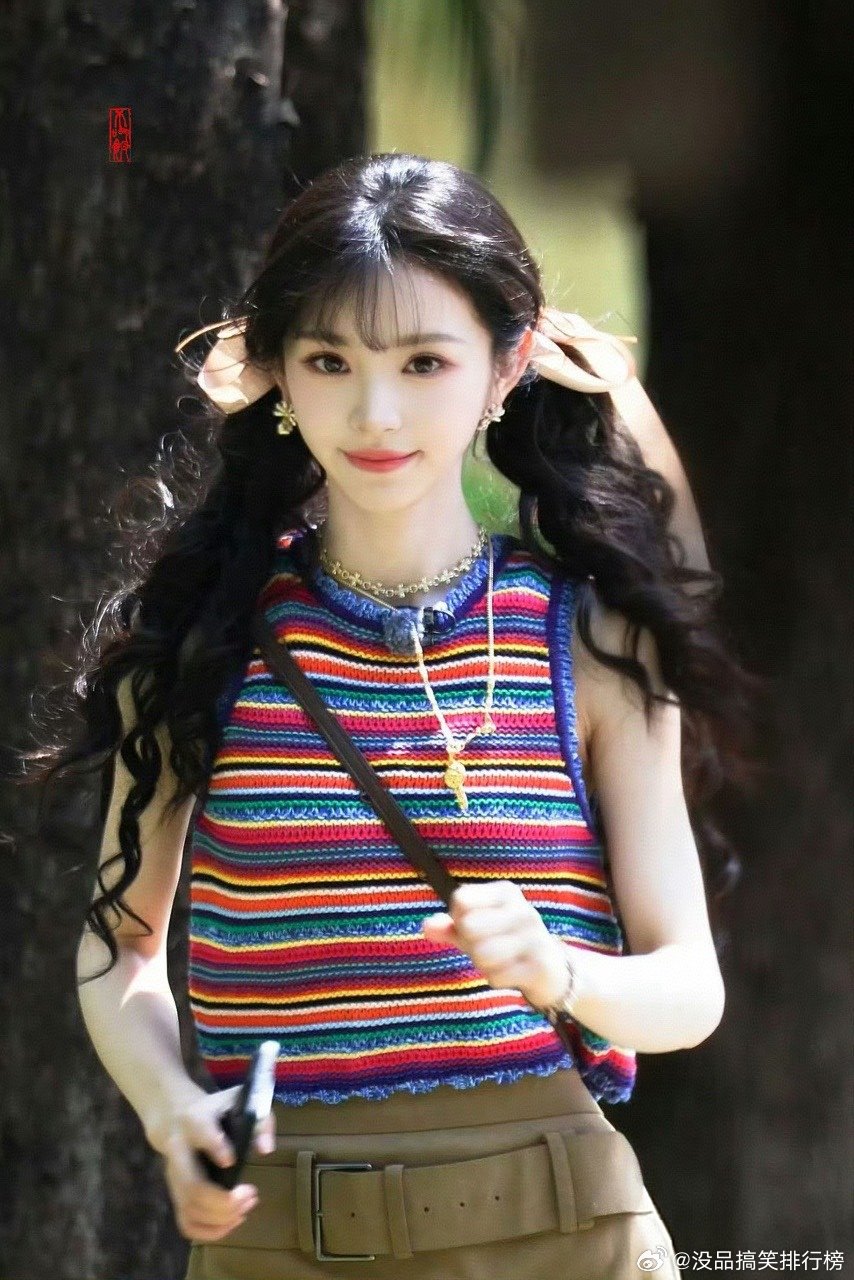 田曦薇到底要找啥 这波寻宝藏花絮直接刷爆弹幕！田曦薇全程在场地里来回穿梭翻翻找找