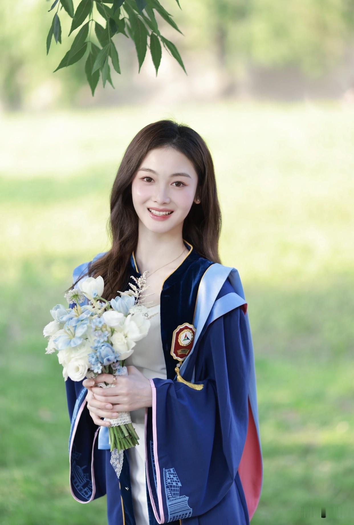 现在高考和几十年前有啥不一样当时考试科目少，复习资料也匮乏，学生基本靠课本和老师