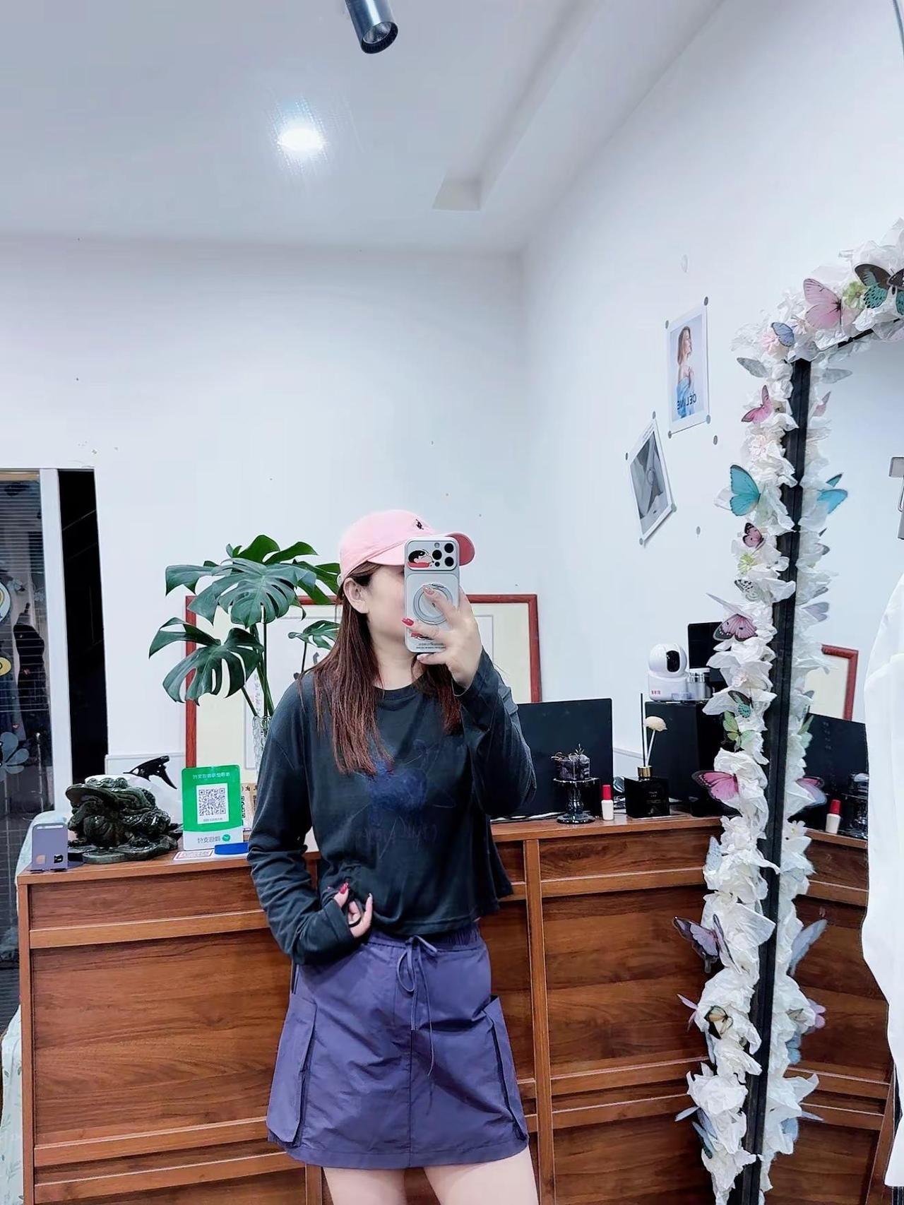 圈子就那么大，谁不知道谁的德行，立人设的时候最好不要刮到我，搞不好你得塌房