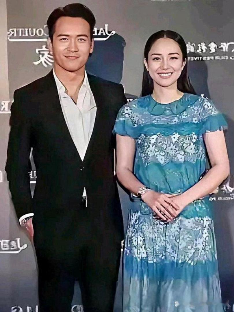 高云翔现任妻子，温婉大气低调过日子，她是圈外从业者，深耕外贸行业多年，做事干练稳