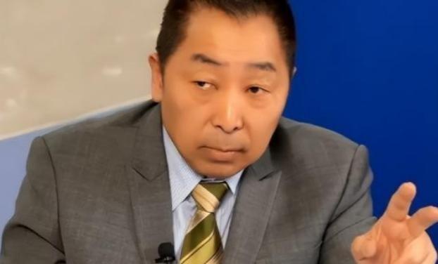 台湾 名嘴 唐湘龙曾说：“无论是 日本 、 菲律宾 、还是 越南 ，和中国产生矛