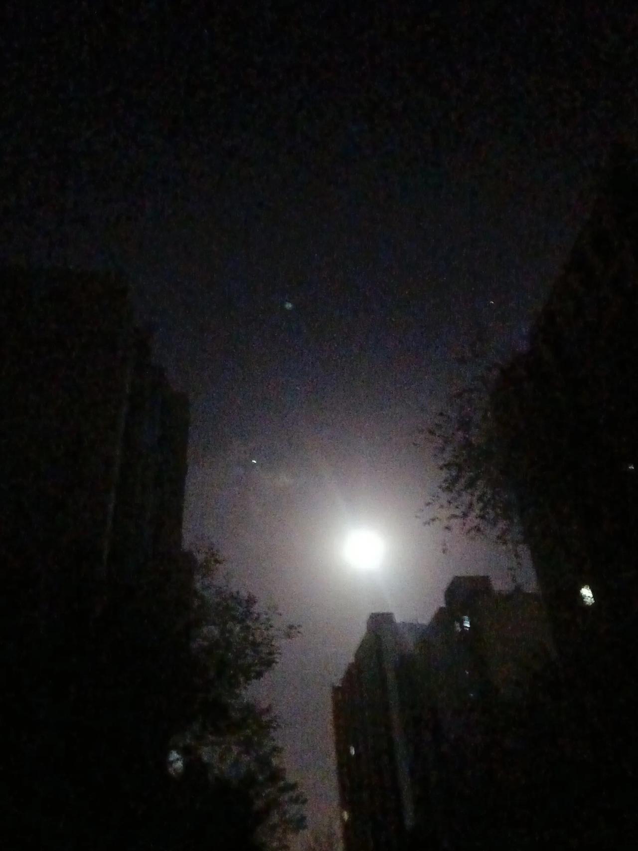 朗月繁星