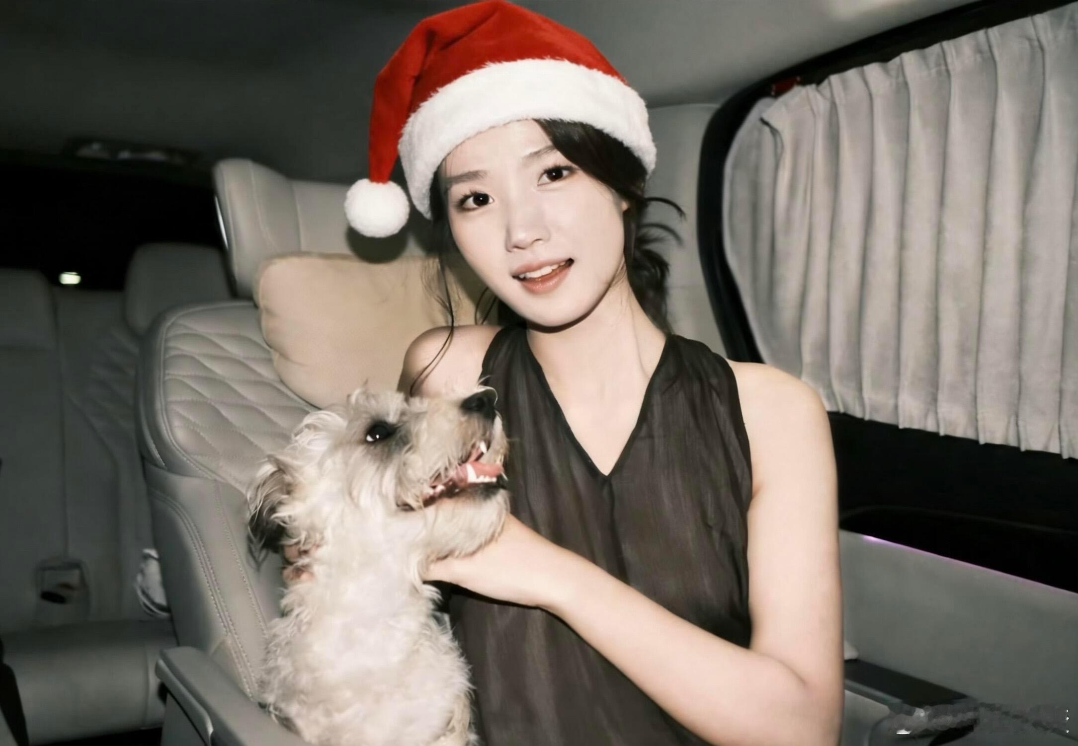 卢昱晓  圣诞噜噜晓可爱圣诞头像😍😋卢昱晓｜ 