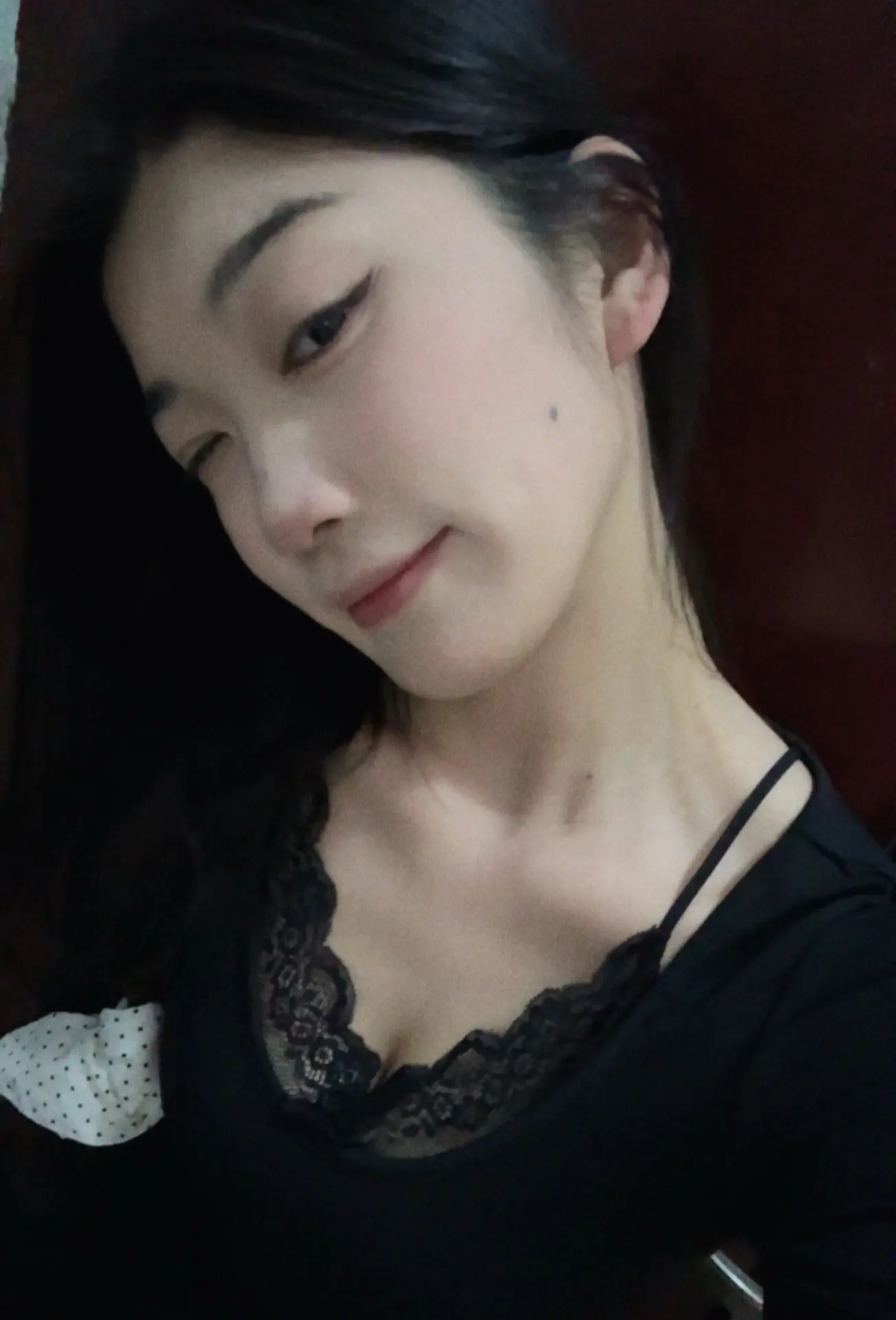 还好近视了 不然日子一眼就望到头了