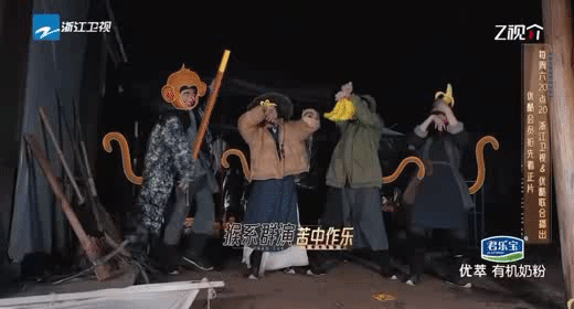 #科目三的风还是吹到了向佐##向佐跳的是科目三还是骑马舞# 向佐这网速可以啊，竟