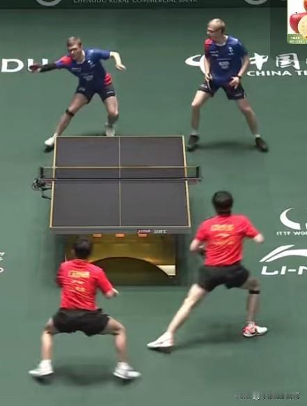 王楚钦林诗栋1:0勒布伦兄弟
中国队8:2战胜法国队
第一局，3:3，大头得分4