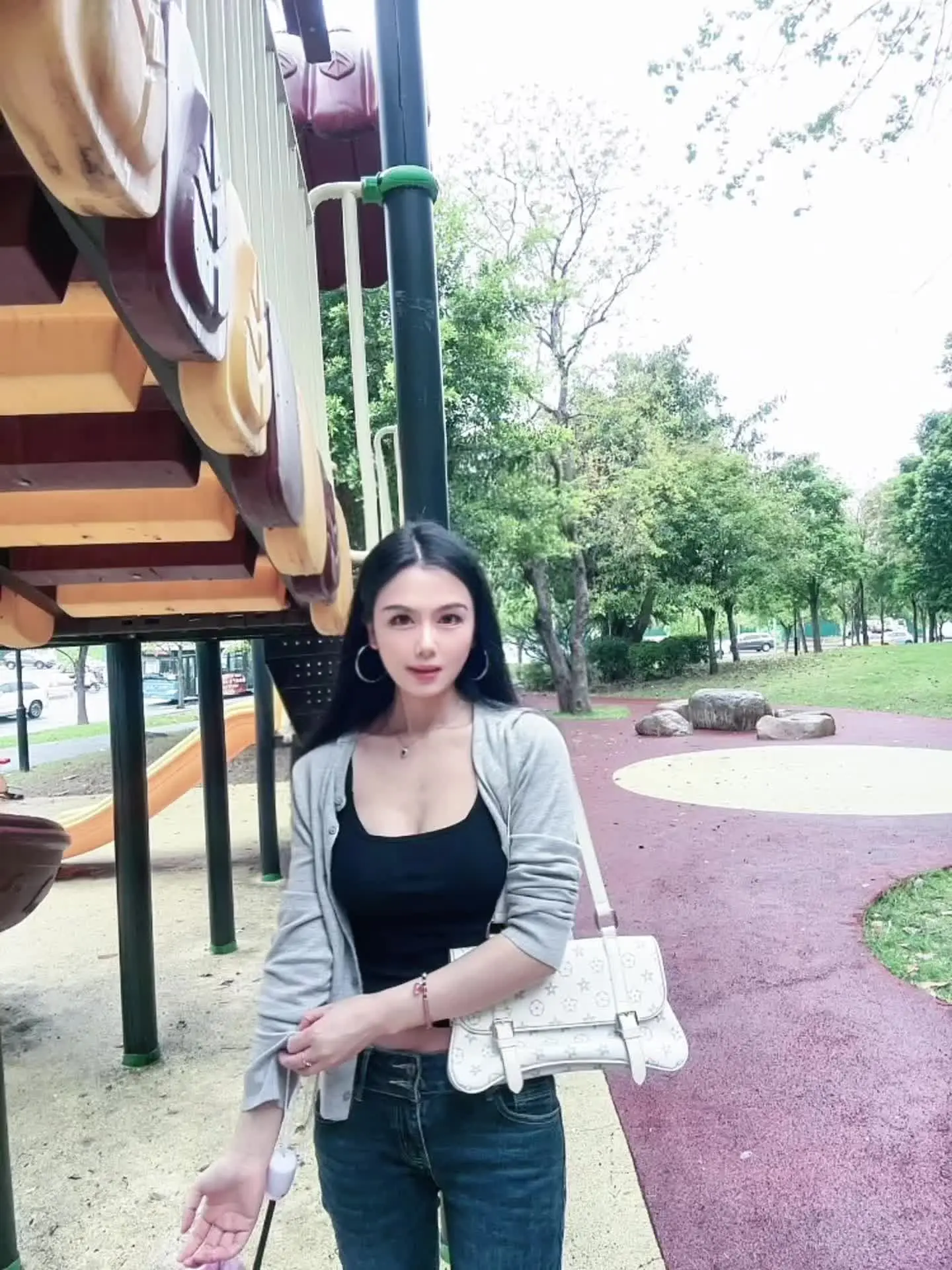 新鲜感终归不是爱