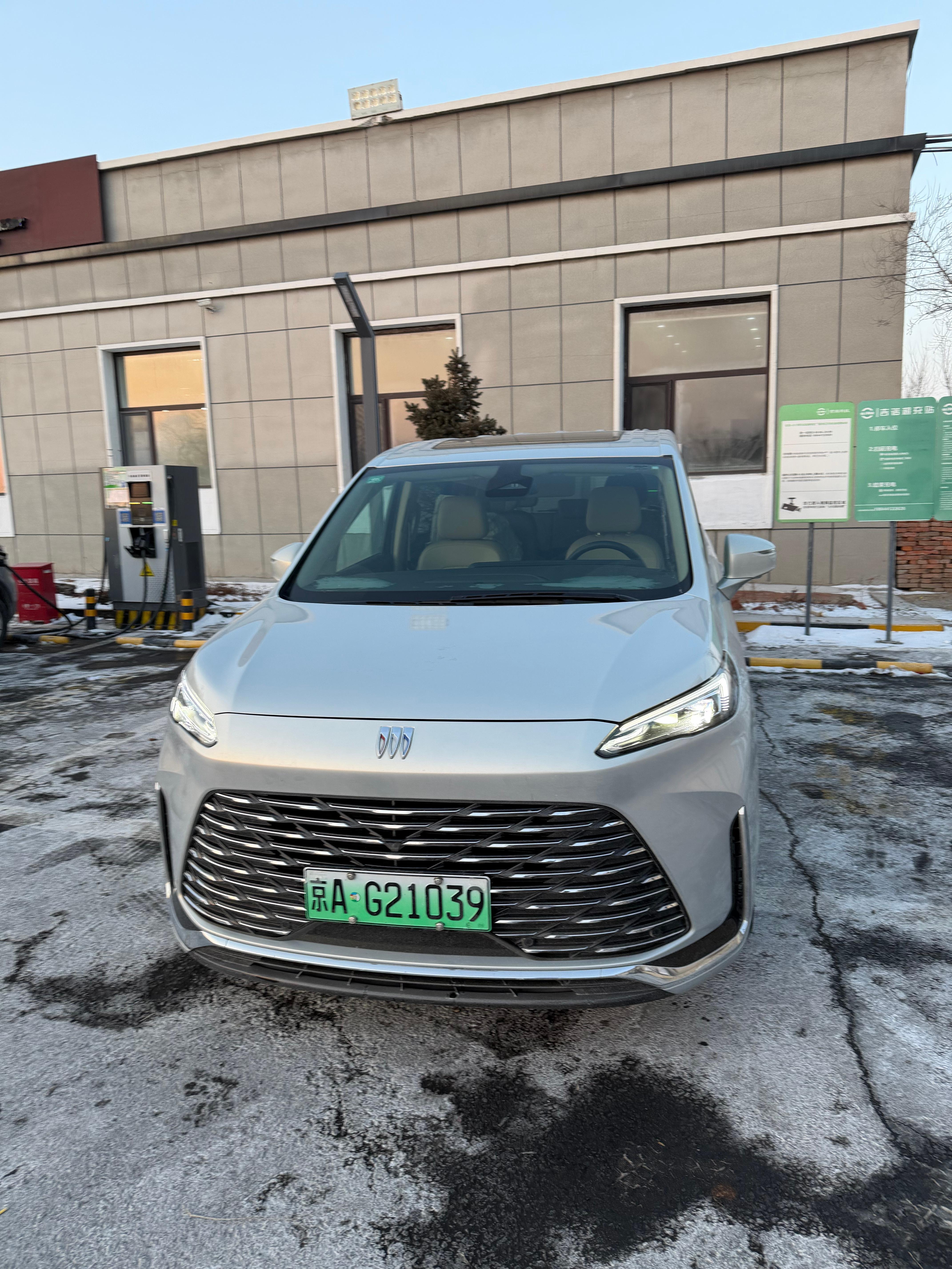 果然GL8 在东北确实很实用且保值 比一般新能源强不少跟姚老板混一天吃9顿