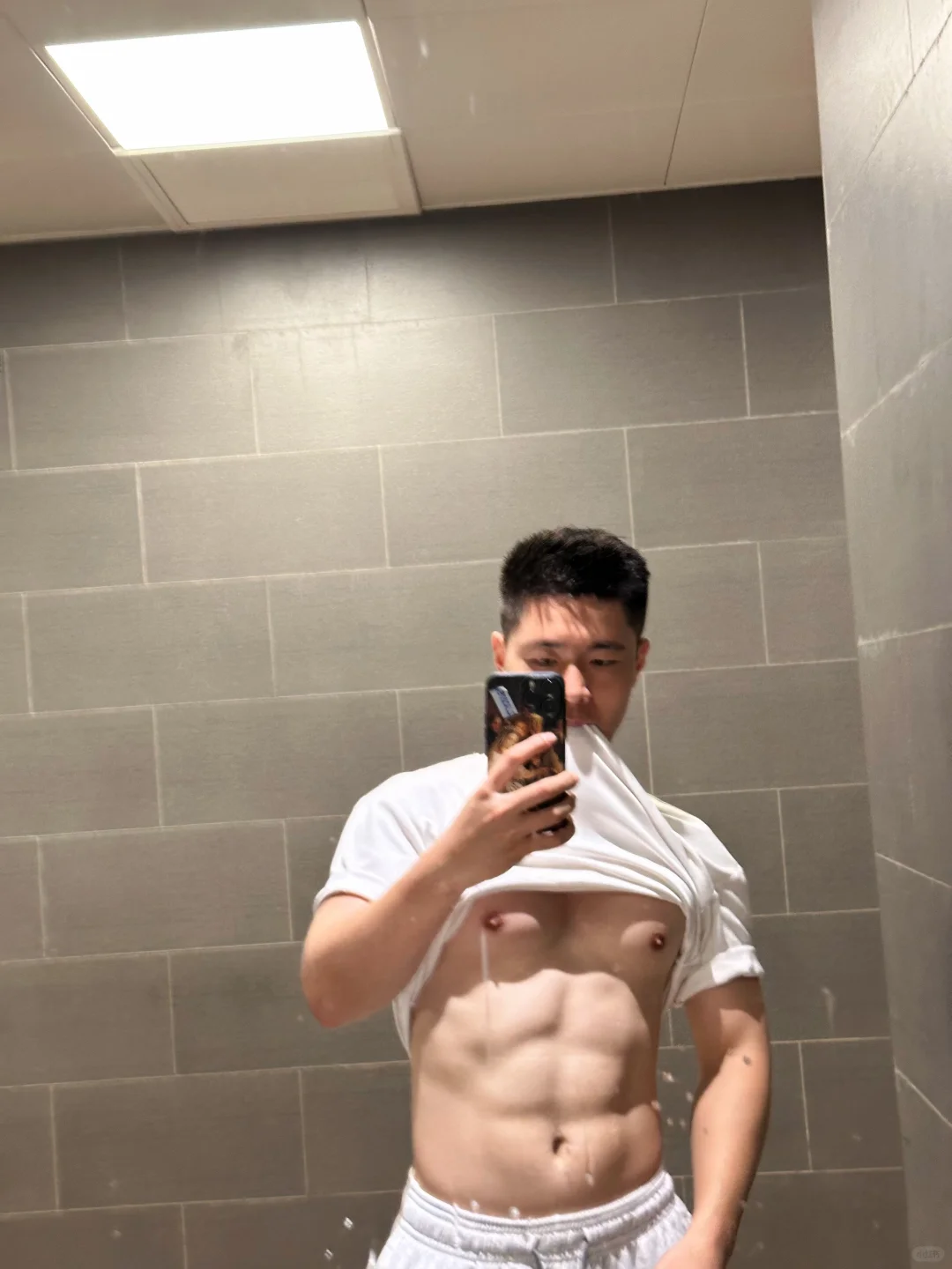 白色巧克力谁爱吃