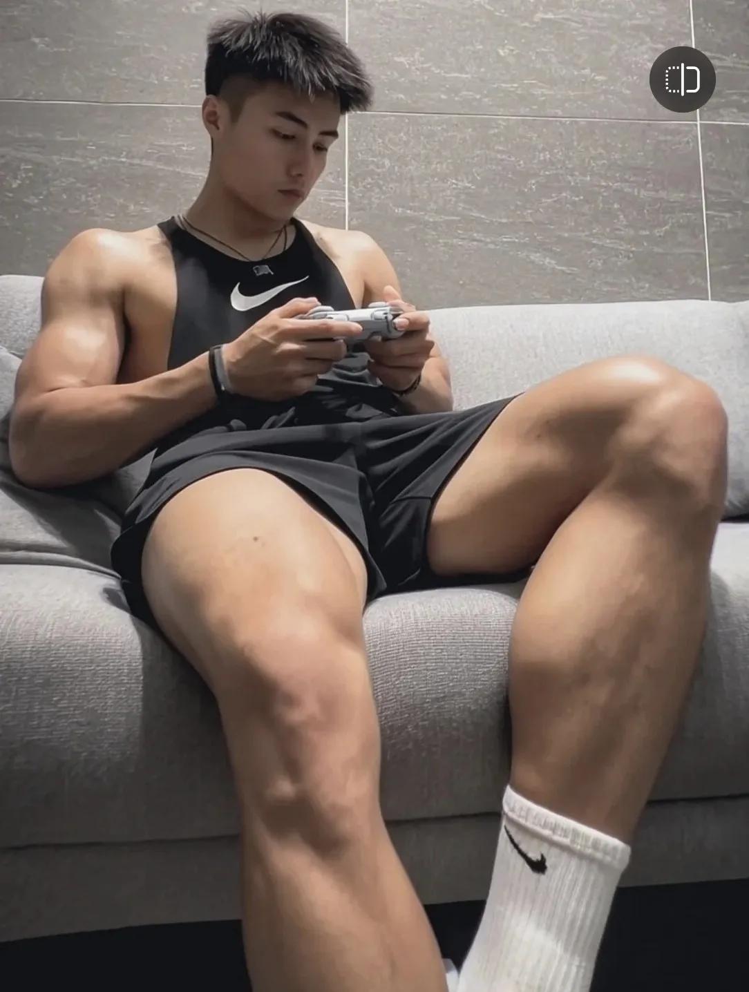 记录我的2026早上的健身步道变得格外热闹，几乎每个转角都能遇到认真训练的人。有