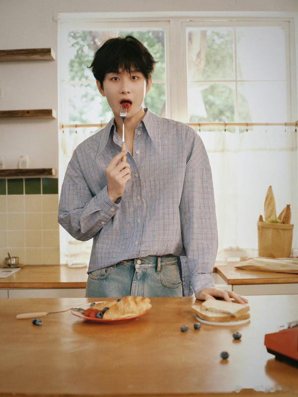 E成毅天地剑心cy成毅王权富贵上天不会亏待努力的人，也不会同情假勤奋的人，成毅有