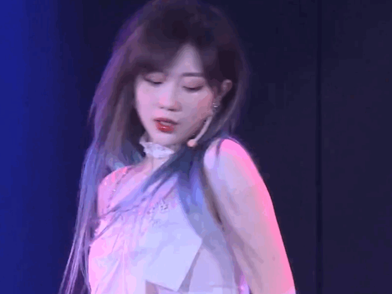 当年“韩流”来袭的时候，这个女明星是追捧的对象！应该不是苍井空吧？