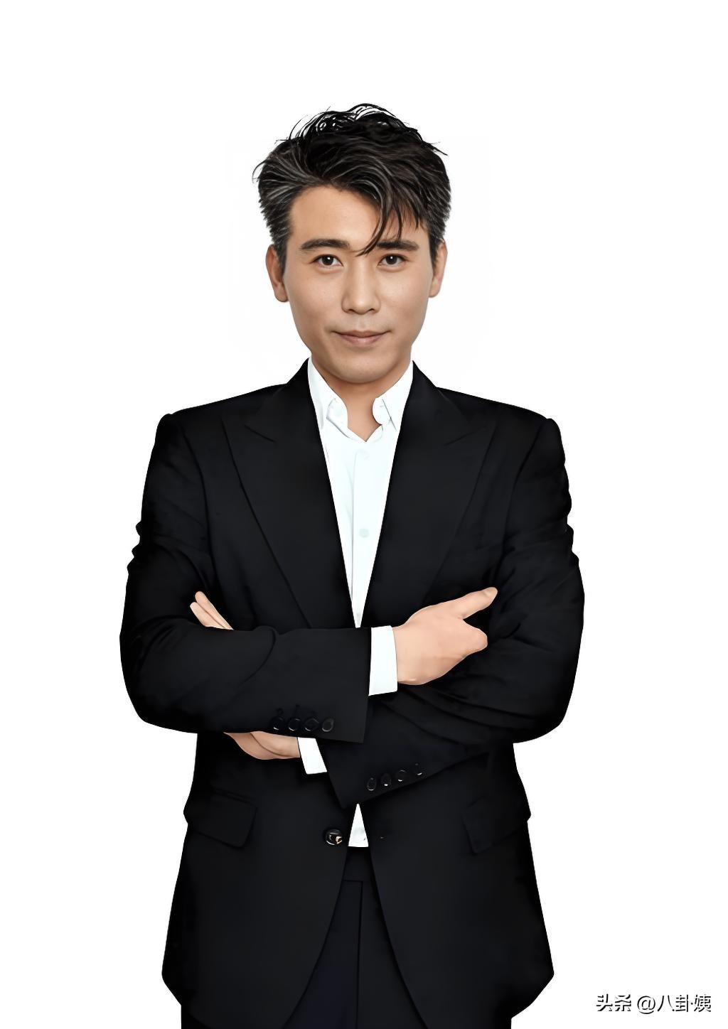 李乃文大胆直言：现在演员的地位，就比中国男足高一点！

娱乐圈明星光鲜亮丽，动辄