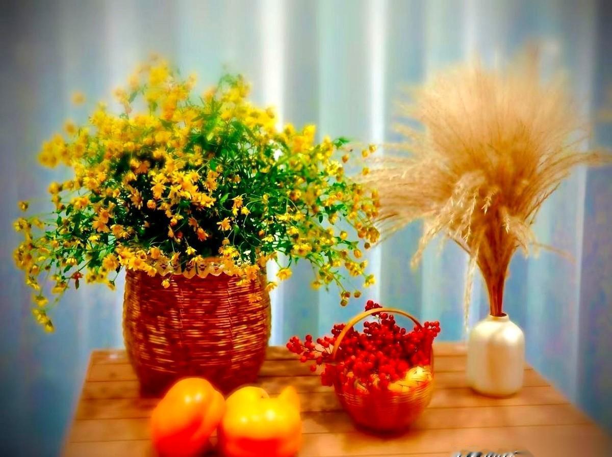 那天儿子打电话过来，说了没两句就挂了，我盯着黑掉的屏幕，突然就有点绷不住。
才发