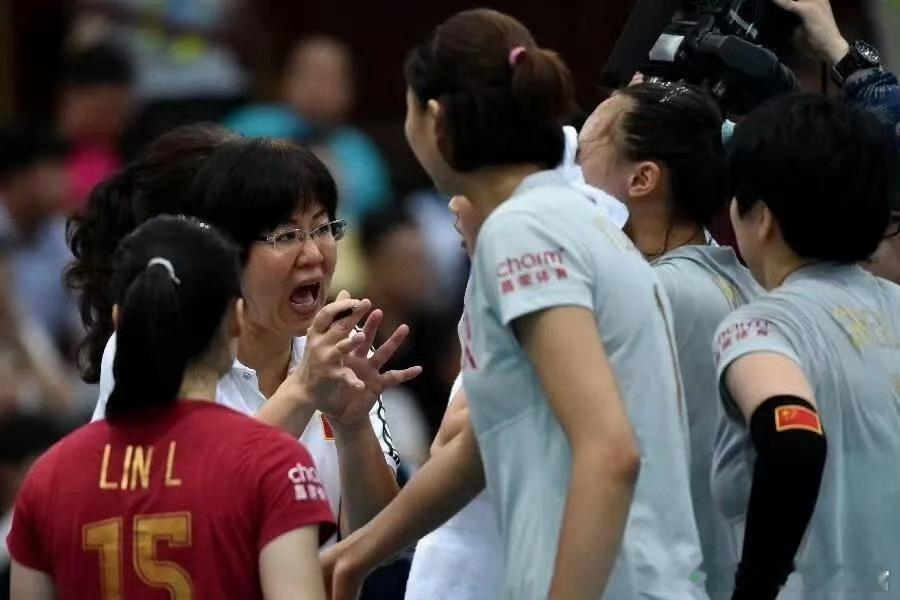 女排训练基地悄悄卷起来了 漳州是中国女排的冠军摇篮，也是姑娘们心中的娘家。为迎接