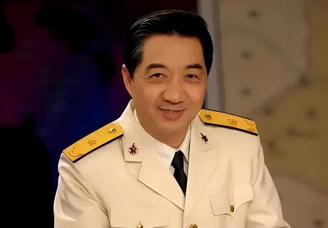 我国军事家曾预言：如果特朗普能任2届，美国就会从老大变成老二

2016年11月