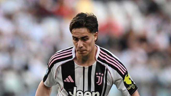 据《都灵体育报》报道，尤文图斯的目标是让凯南-伊尔迪兹在本周日客场对阵米兰的关键