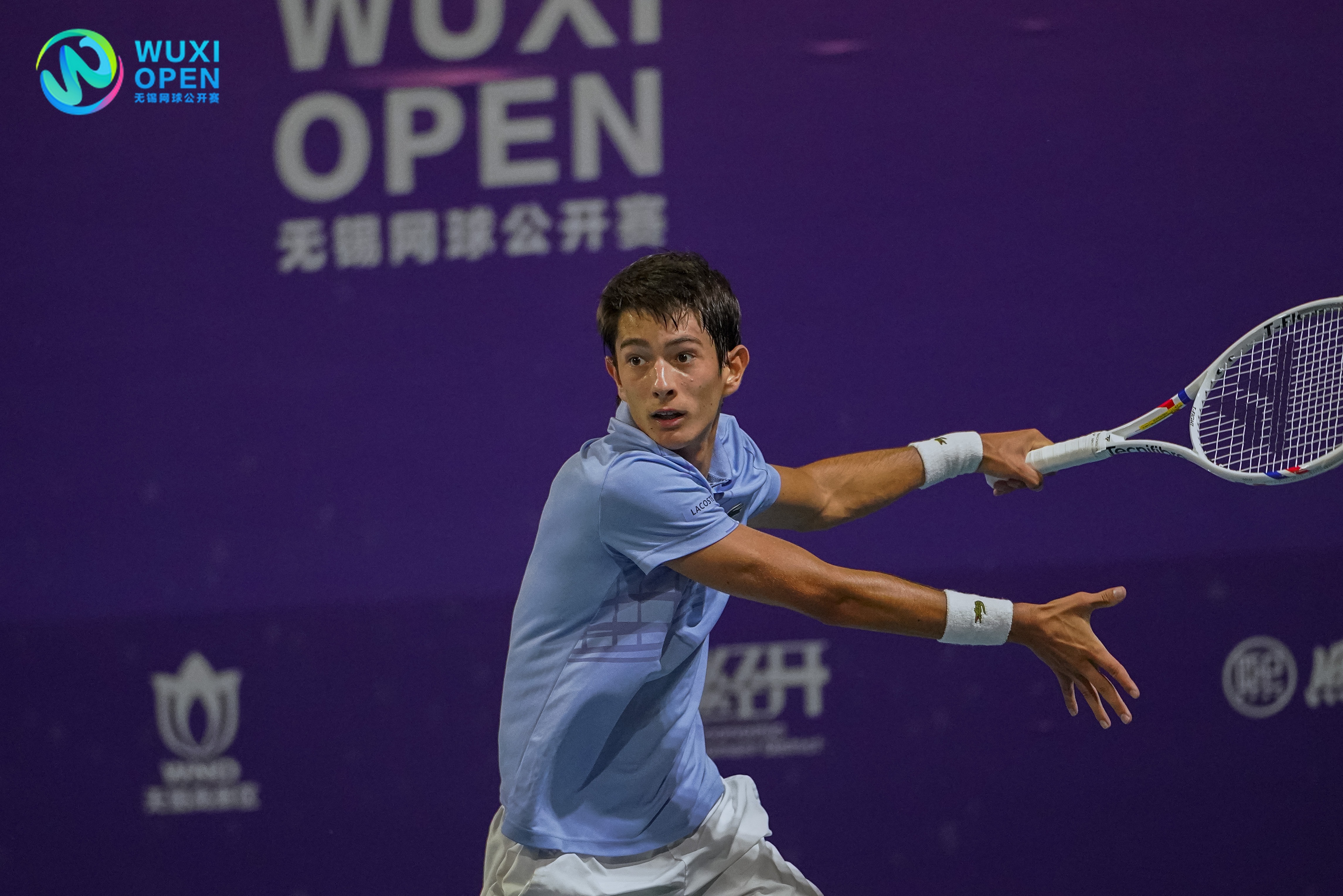 ATP 塞尔维亚18岁小将米利奇6-3/3-6/6-1击败卡斯泰尔诺沃，闯入AT