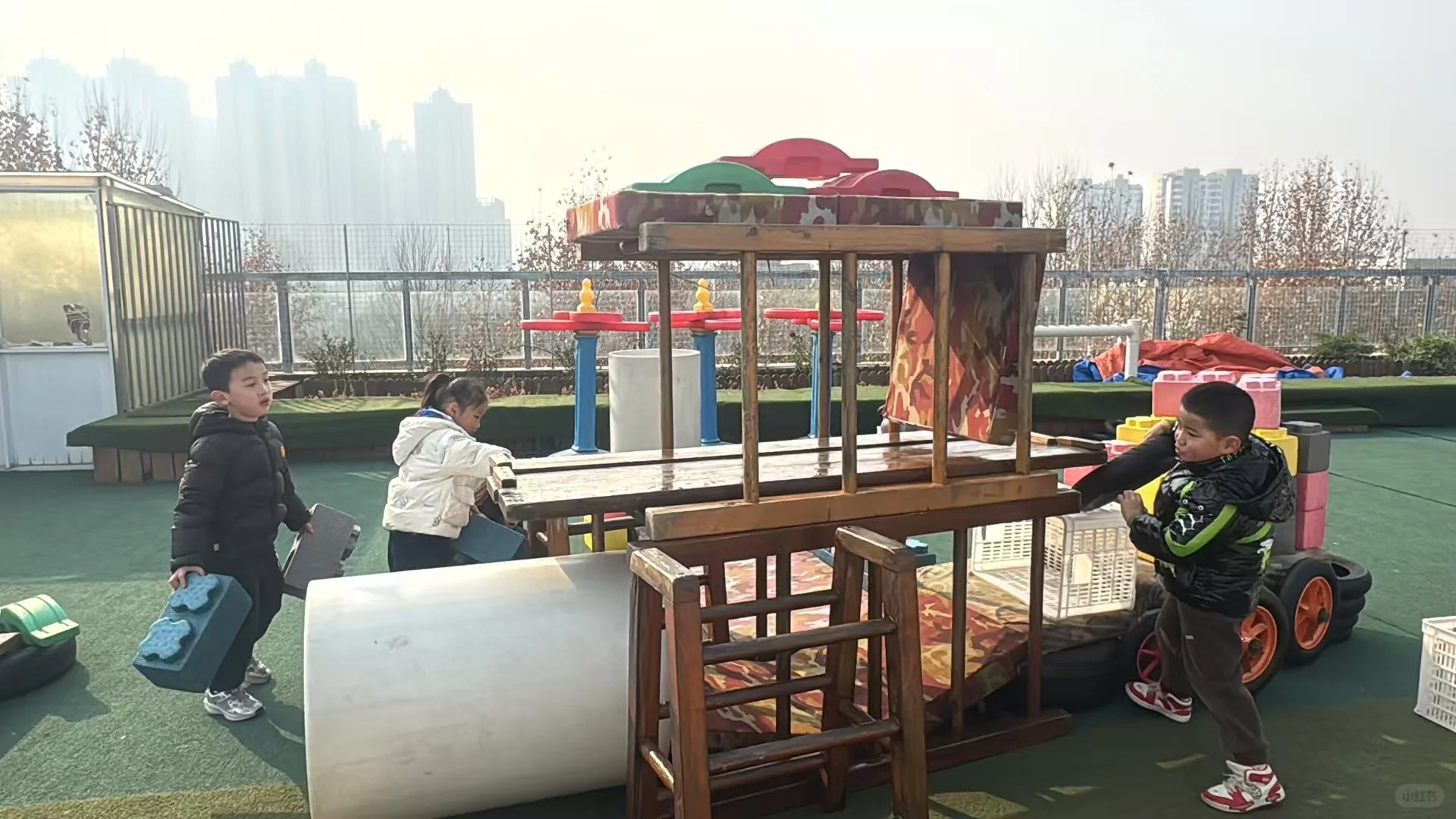 拖拉房车