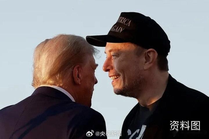特朗普马斯克公开骂战充分说明治美国如过家家，一帮幼儿园政治水平的草台班子就可以搭