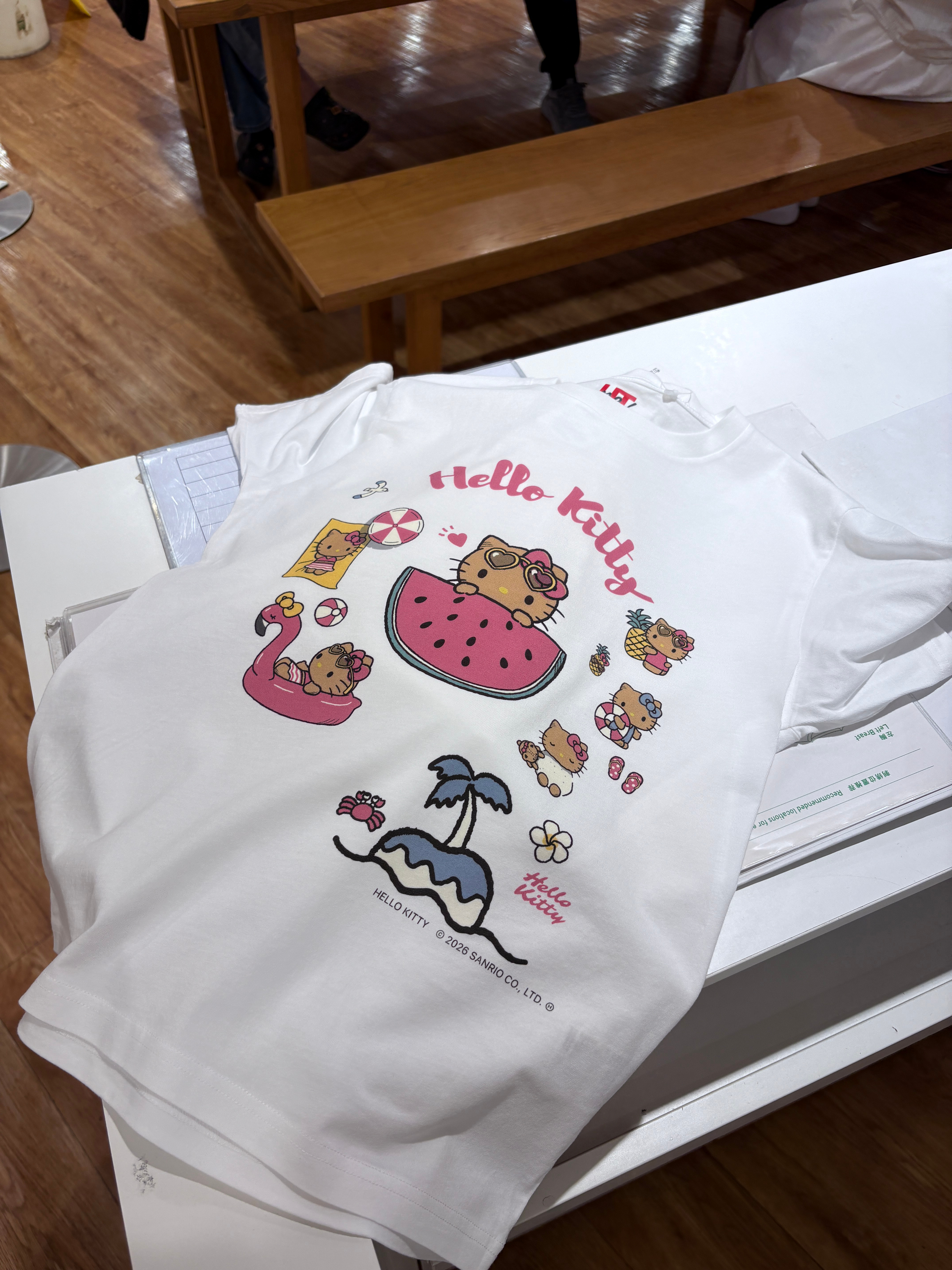 Hello Kitty搞一件不用出国定制了，国内就可以