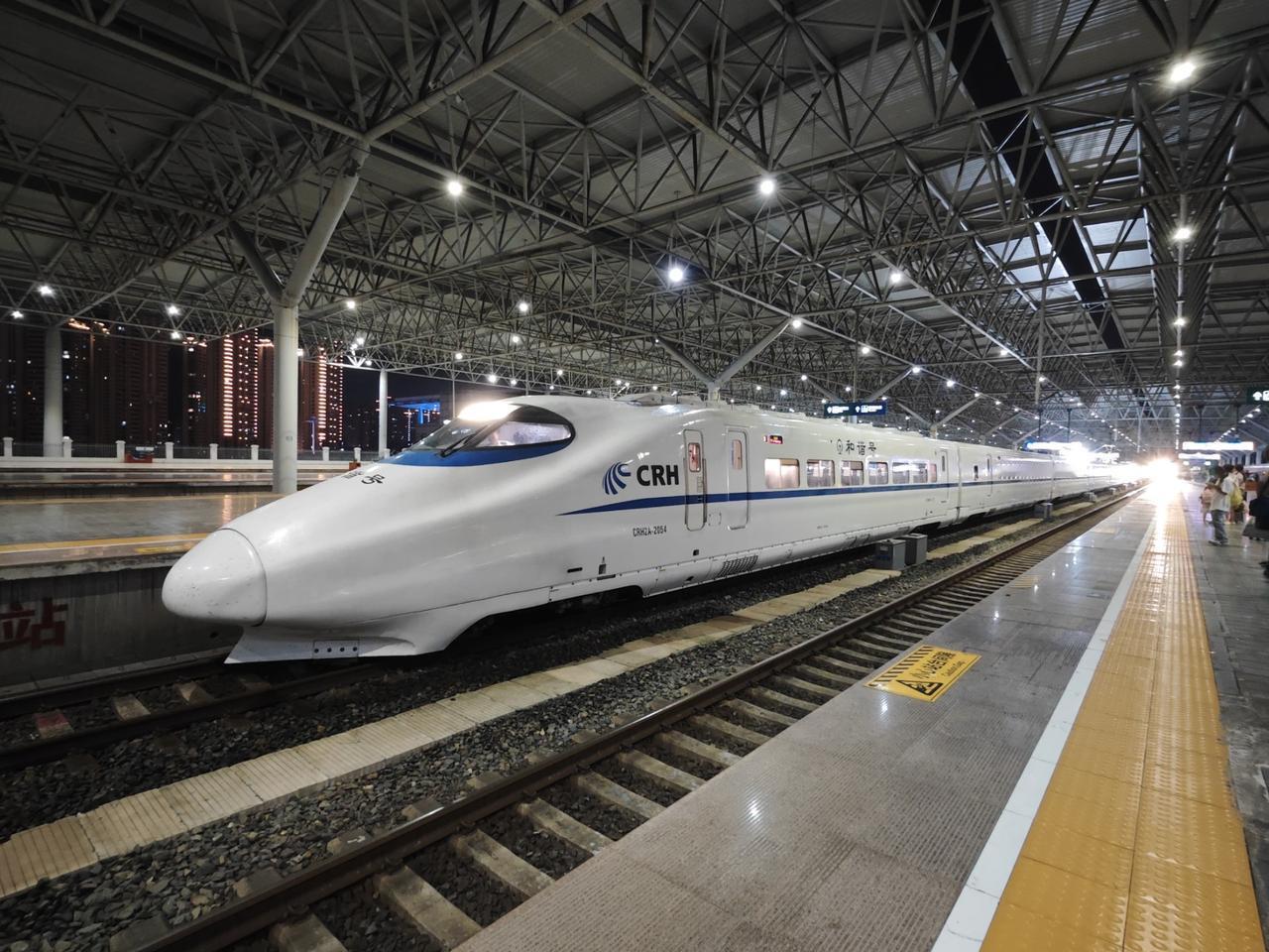 【热点评述】美国不敢与中国硬来，是因为中国至少有三个关键优势是美国所缺乏的。
美