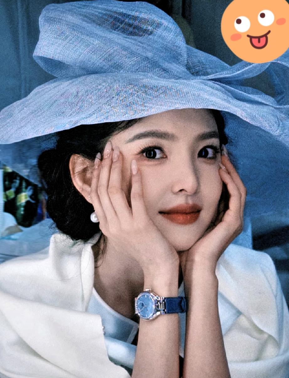 世上复杂的是人心，
嘴甜之人往往心毒。

他们口蜜腹剑，
人前甜言蜜语，
背后却