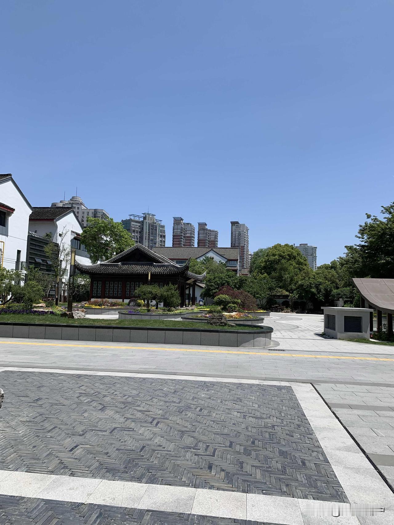 无锡话里的“烂狗干屎”恐怕只有老无锡知道什么意思，新市民或者00后本地市民可能都