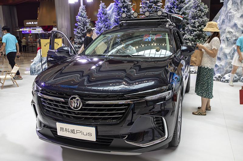 二十万级中型SUV选车纠结症，最近开了快两周2026款昂科威PLUS，终于能说句