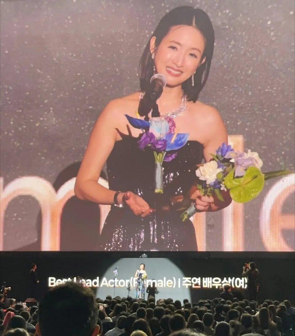 恭喜林依晨获得釜山电影节亚洲内容大奖视后 ​​​