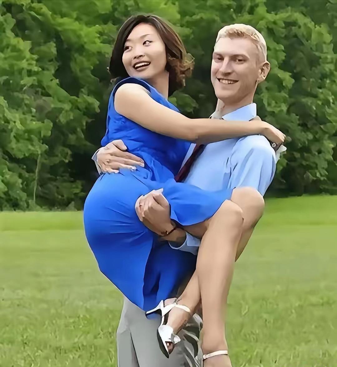 敬一丹女儿嫁给外国人