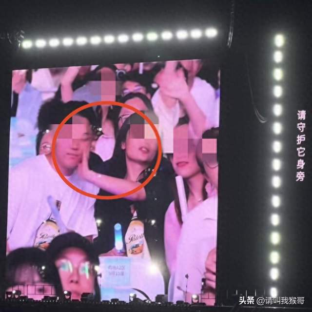 演唱会求吻被推，转头亲闺蜜？快止损！