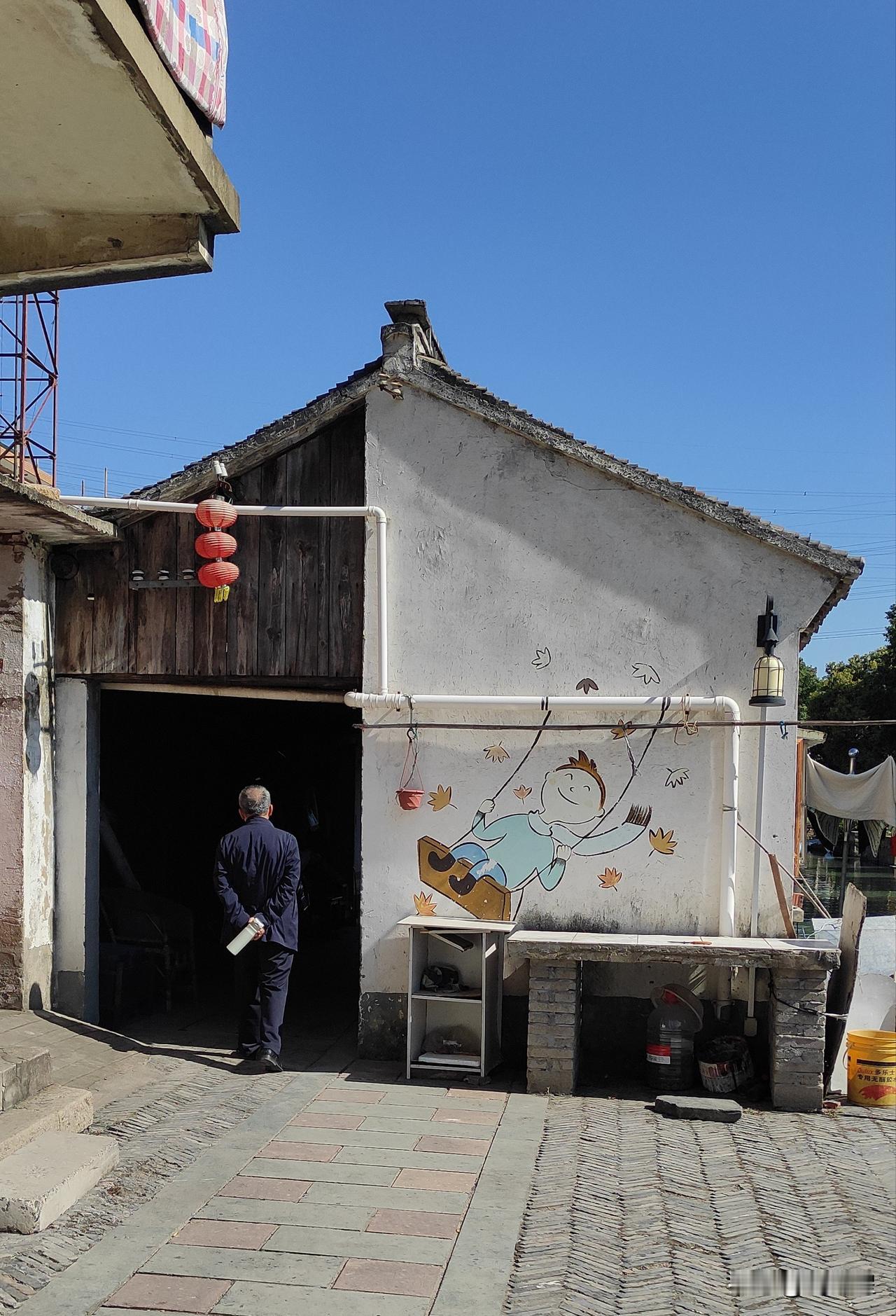 （原创）逛南厍
二十多年前很多次去南厍，都是饭局。
应酬一般都为晚餐，下班后赶过