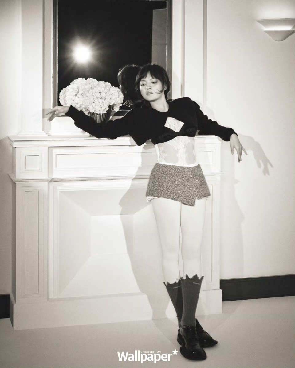 文淇这张感觉可以打我谁懂文淇这组图啊，利落的肌肉线条，浑身透着野性美，时尚表现力