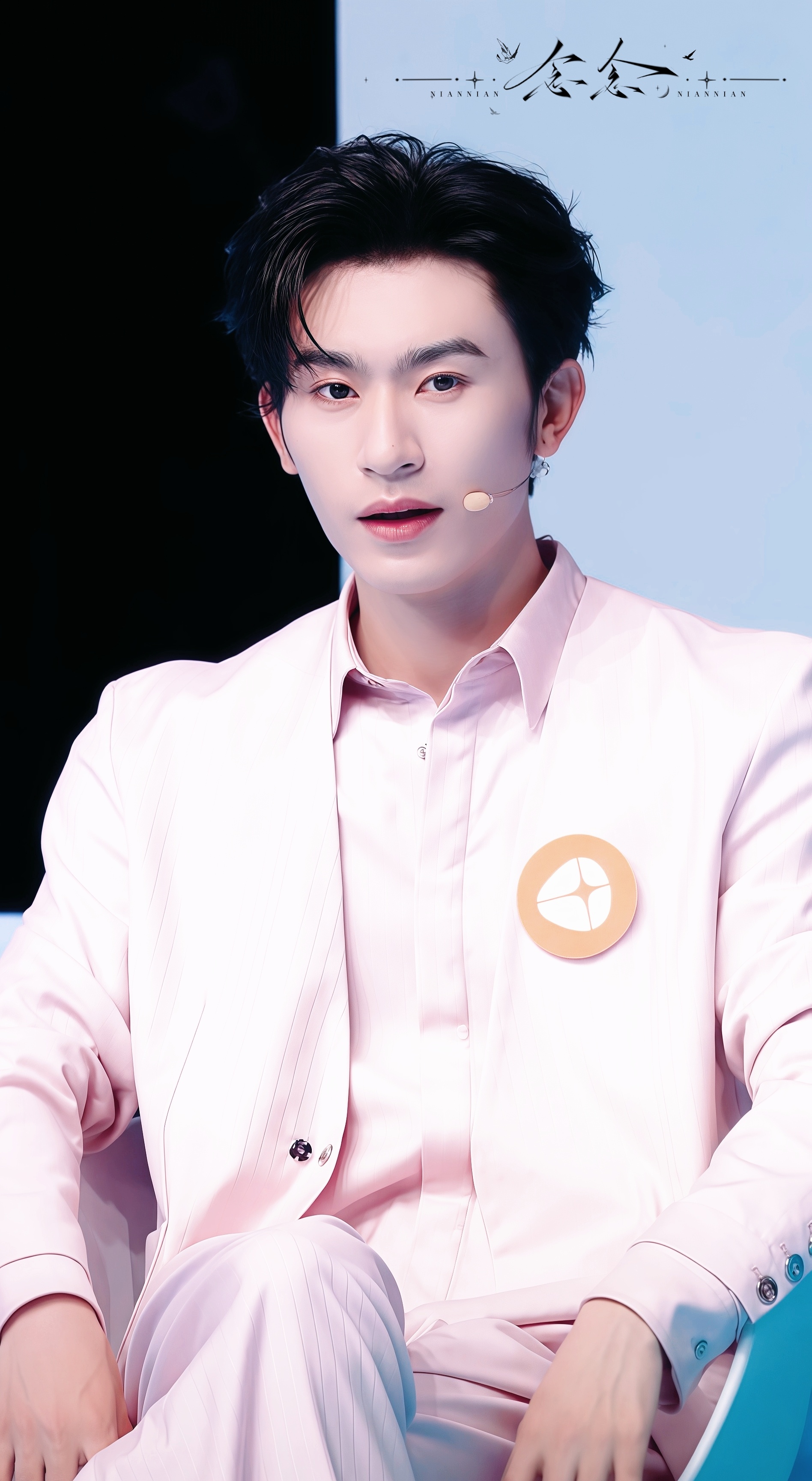 成功创业最重要的是勇气与胆魄，其次是智慧与才能，义无反顾的迈出第一步才是最重要的