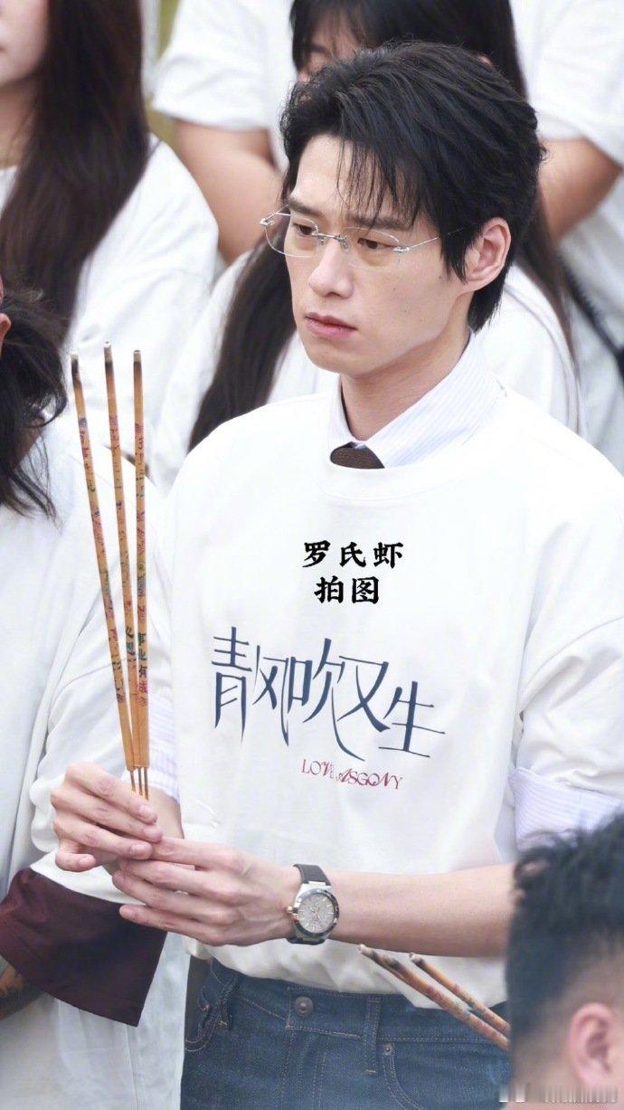 田曦薇魏大勋同框田曦薇甜妹气场搭配魏大勋的松弛感，这个搭配莫名很适配。田曦薇魏大