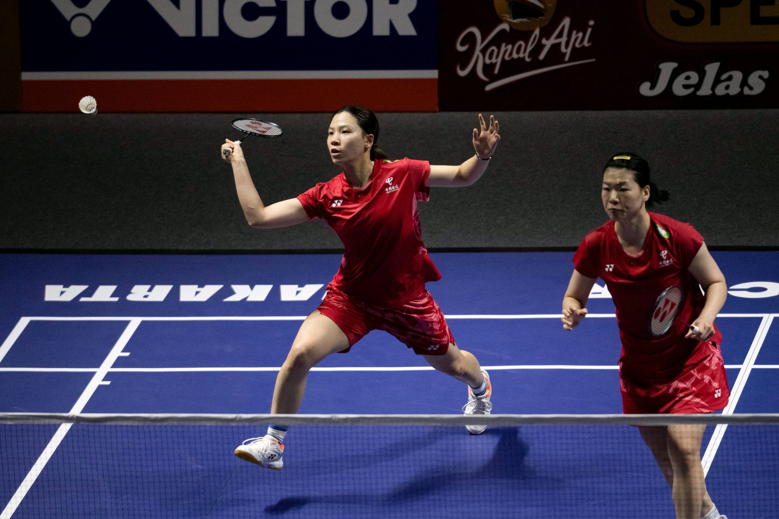 李怡婧/罗徐敏🇨🇳 16-21、18-21 🇯🇵岩永玲/中西贵映下轮：岩