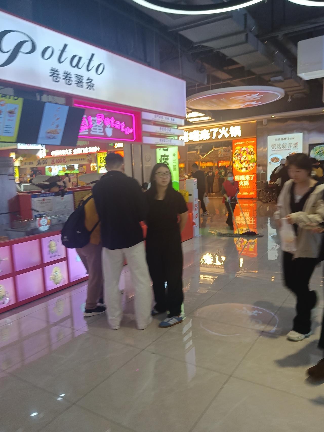 老是说没人…没人…看看澳得乐这人……