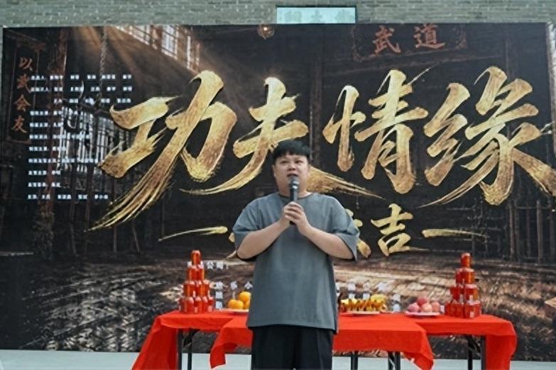 没有流量明星、没有大笔的投资，但是河北省的一个导演做了件大事。

8 月 22 