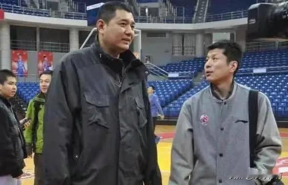 山东记者夏晓司辟谣鞠维松担任山东男篮主教练的言论，并表示具体人选将于端午节几天后