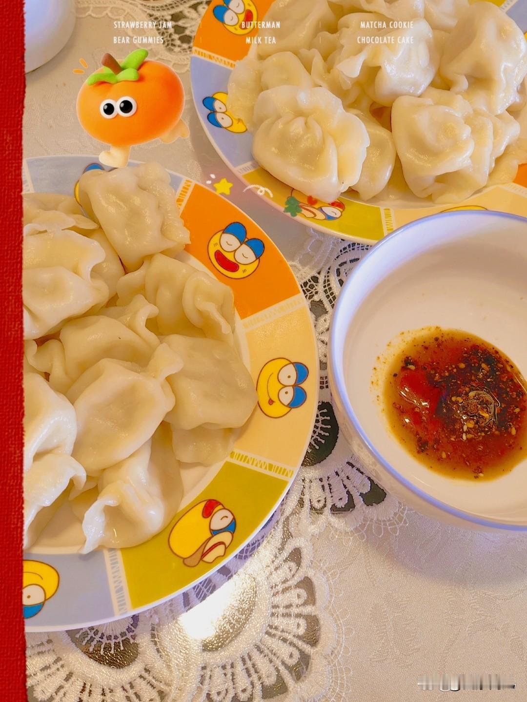 人间烟火气，最抚凡人心
闲聊声、说笑声响成一片，唠着家常，说着趣事，寻常日子里的